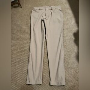 Lululemon Men's Classic Straight Fit Pants - Light Beige size 32x32 excellent